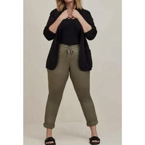 Torrid Pants Women 3S/3X Short Green Straight Leg Stretch Poplin Pockets Casual